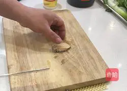 Illustration of how to make abalone in sauce 1