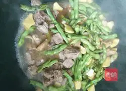 Illustration of how to cook pork ribs and kidney beans 6