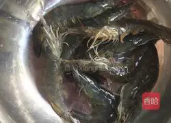 Illustration of the fancy presentation of boiled shrimp (with flavor plate) 3