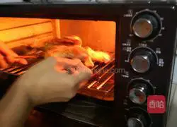 Illustration of how to make oven-roasted chicken 4