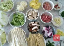 Illustration of how to make authentic spicy hot pot 3