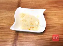 Sichuan - Illustration of how to make garlic white meat 6