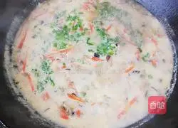 Illustration of how to make mushroom and shrimp soup 9 