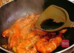 Braised Prawns#New Year's Eve Dinner Recipe Illustration 7