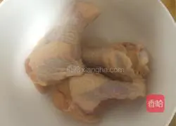 Illustration of how to cook chicken legs with potatoes 1