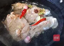 Illustration of how to make pork-killing vegetables with sauced bones 4