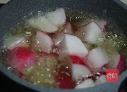 Illustration of braised radish in sauce 2