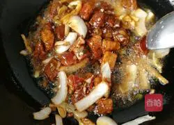 Illustration of how to make beef with potatoes 7