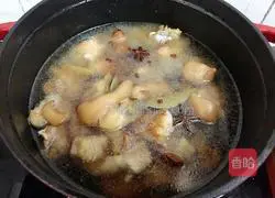 Illustration of braised pig's feet 17