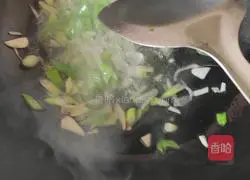 Illustration of how to make fried rice and beans 6