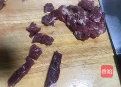 Illustration of how to stew beef brisket with tomatoes and potatoes 2