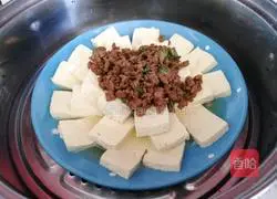 # steamed vegetables# Illustration of how to make steamed tofu with minced meat 7