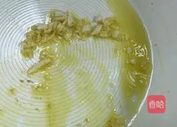 Illustration of how to make cucumber rice bucket 12