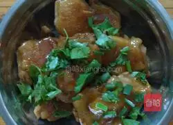 Illustration of how to make teriyaki pipa legs 4