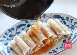 Illustration of how to make crystal pork radish rolls 7