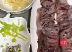 Illustration of how to make steamed fresh squid with garlic 2