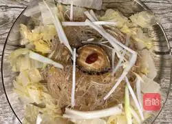 Illustration of how to make minced abalone and steamed vermicelli 6