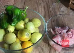 Illustration of how to make fried meat with green tomatoes 1