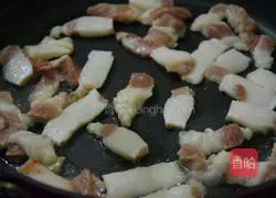 Stir-fried celery Illustration of how to cook meat 3