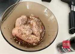 Illustration of how to make rice cooker honey chicken wings 6