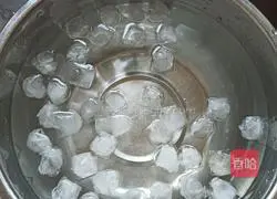 Illustration of how to make white-cut chicken with chives 6