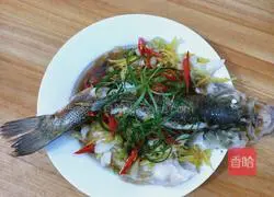 Illustration of how to make steamed fish 4