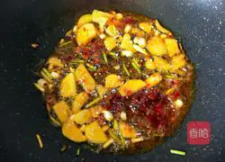 Illustration of how to make potato-roasted chicken nuggets 8