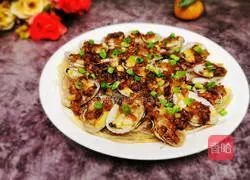 Illustration of how to make steamed rice noodles with garlic vermicelli 11