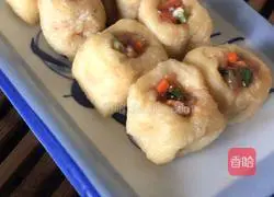 Illustration of how to stuff fried tofu with meat 7