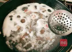 Illustration of how to make sweet and sour pork ribs 6