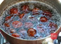 Illustration of how to make chestnut roasted pork ribs 3