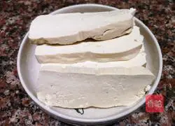 Illustration of how to make stir-fried tofu with leeks 4