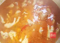 Illustration of how to make braised potato and chicken feet 3