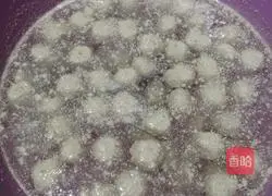 Illustration of how to make grass carp meatballs 11