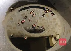 Illustration of how to make Qingxin celery and lily 3