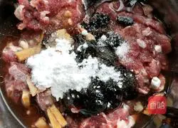 Steamed beef with black garlic Practice illustration 4