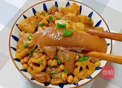  Illustration of how to make stewed pig's feet with lotus root and peanuts 18