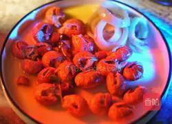 Illustration of how to make spicy crayfish tails 5