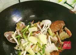 Illustration of Spicy Stir-fried Crabs 5