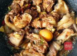 Illustration of Braised Mushroom and Chicken Nuggets 13