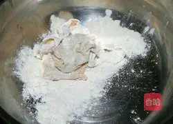 Illustration of how to make fat sausage 1