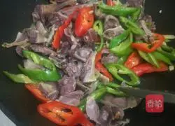 Illustration of how to make fried duck legs with pepper 5