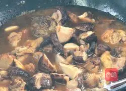 Illustration of how to cook chicken with mushrooms and potatoes 18