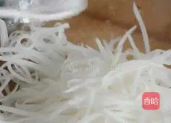 Illustration of how to make steamed meatballs with tomato juice 1