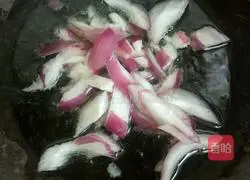 Illustration of how to make duck legs stewed with potatoes and carrots 5