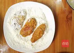 Illustration of how to make fried spicy chicken wings 11