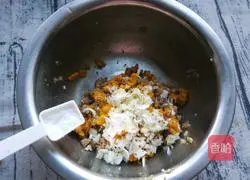 Illustration of how to make pumpkin fish balls 6