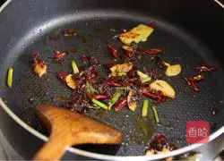 Illustration of how to cook snails in sauce 4