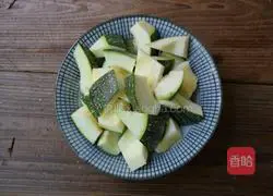 Pumpkin Roast Pork (Soybean Sauce Version) Soybean paste version) Recipe Illustration 1