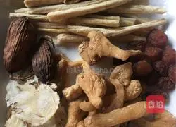 Illustration of braised mutton with ginseng and jade bamboo 1